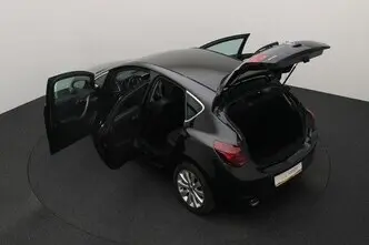 Opel Astra, 1.4, 103 kW, bensiin, manuaal, esivedu