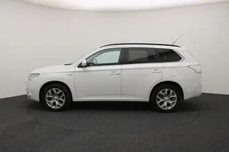 Mitsubishi Outlander, 2.0, 89 kW, plug-in hybrid, automatic, four-wheel drive
