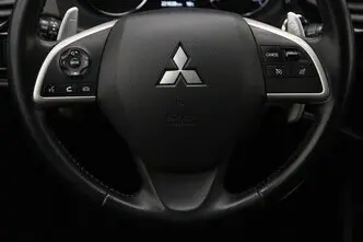 Mitsubishi Outlander, 2.0, 89 kW, plug-in hybrid, automatic, four-wheel drive