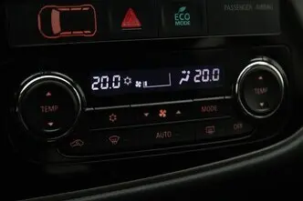 Mitsubishi Outlander, 2.0, 89 kW, plug-in hybrid, automatic, four-wheel drive