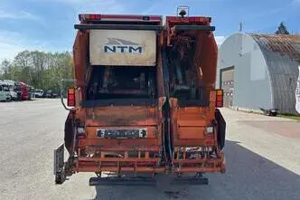 Scania P280 6X2*4 CNG GAS + NTM 2-CHAMBER PRESS, 206 kW, diisel, automaat
