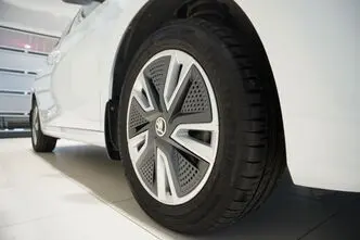 Škoda Fabia, 1.0, 81 kW, бензин, автомат, передний привод