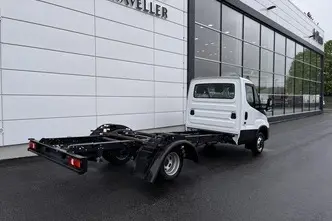Iveco Daily, 3.0, 129 kW, дизель, механическая, задний привод