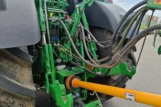 John Deere R962i