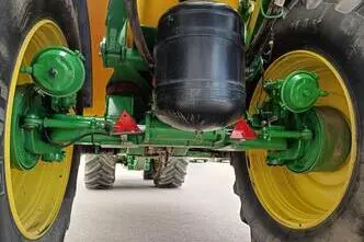John Deere R962i