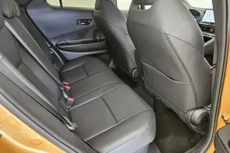 Toyota C-HR, 2.0, 112 kW, гибрид, автомат, полный привод