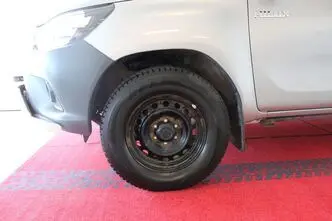 Toyota Hilux, 2.4, 110 kW, diisel, manuaal, nelikvedu