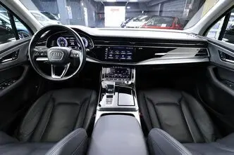 Audi Q7, 3.0, 210 kW, hybrid, automatic, four-wheel drive