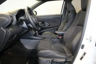 Toyota Yaris Cross, 1.5, 68 kW, hübriid, automaat, nelikvedu
