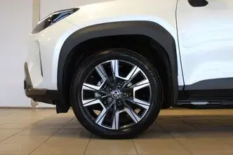 Toyota Yaris Cross, 1.5, 68 kW, hübriid, automaat, nelikvedu