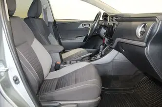 Toyota Auris, 1.6, 97 kW, бензин, автомат, передний привод