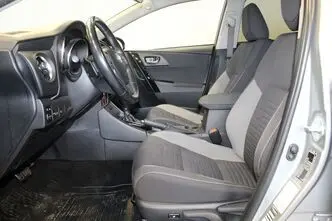 Toyota Auris, 1.6, 97 kW, бензин, автомат, передний привод