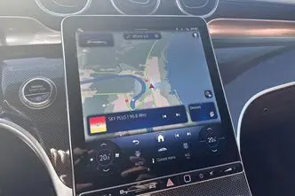 Mercedes-Benz GLC 200, 2.0, 120 kW, гибрид, автомат, полный привод