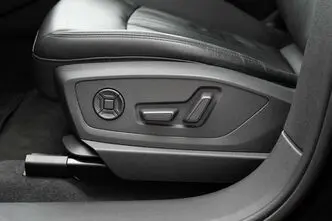 Audi e-tron, 300 kW, elekter, automaat, nelikvedu