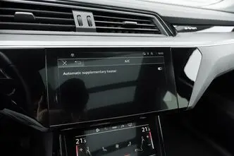 Audi e-tron, 300 kW, elekter, automaat, nelikvedu