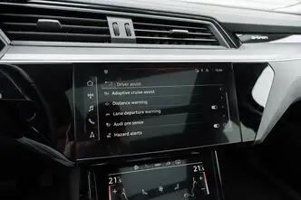 Audi e-tron, 300 kW, elekter, automaat, nelikvedu