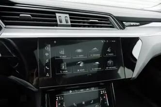 Audi e-tron, 300 kW, elekter, automaat, nelikvedu