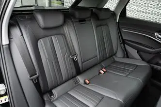 Audi e-tron, 300 kW, elekter, automaat, nelikvedu