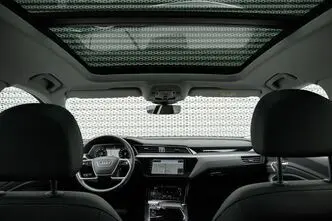 Audi e-tron, 300 kW, elekter, automaat, nelikvedu