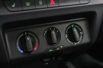 Škoda Fabia, 1.0, 70 kW, бензин, механическая, передний привод