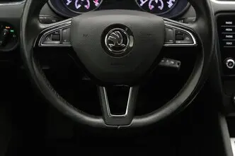 Škoda Octavia, 1.6, 85 kW, diisel, automaat, esivedu