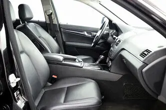 Mercedes-Benz C 200, 2.1, 100 kW, diisel, automaat, tagavedu