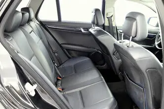 Mercedes-Benz C 200, 2.1, 100 kW, diisel, automaat, tagavedu