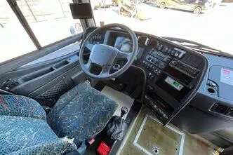 Volvo B 12 M 4x2, 309 kW, дизель, механическая