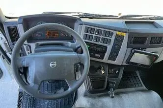 Volvo FL 280 4x2, 210 kW, дизель, автомат