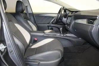 Toyota Avensis, 1.8, 108 kW, bensiin, automaat, esivedu
