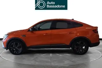 Renault Arkana, 1.6, 105 kW, гибрид, автомат, передний привод