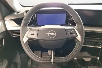 Opel Frontera, 1.2, 107 kW, hübriid, automaat, esivedu