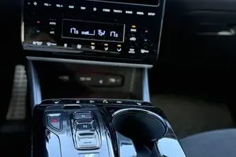 Hyundai Tucson, 1.6, 132 kW, hybrid, automatic, front-wheel drive