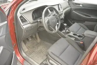 Hyundai Tucson, 1.6, 97 kW, petrol, manual, front-wheel drive