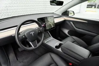 Tesla Model Y, 378 kW, electric, automatic, four-wheel drive