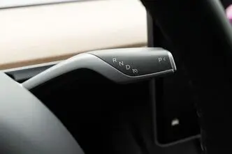Tesla Model Y, 378 kW, electric, automatic, four-wheel drive