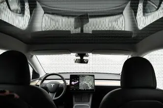 Tesla Model Y, 378 kW, electric, automatic, four-wheel drive