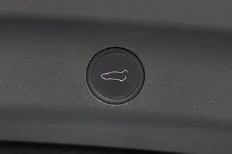 Tesla Model Y, 378 kW, electric, automatic, four-wheel drive