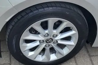 Toyota Corolla, 1.5, 92 kW, bensiin, automaat, esivedu