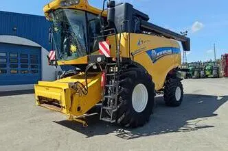 New Holland CX6090, 8.7, 220 kW, diisel, esivedu