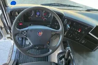 Scania P, 235 kW, diisel, manuaal