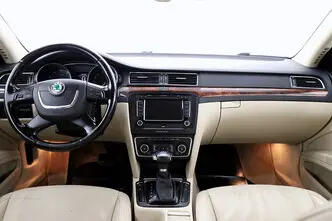 Škoda Superb, 1.8, 160 kW, petrol, automatic, front-wheel drive