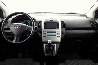 Toyota Corolla Verso, 1.8, 95 kW, petrol, manual, front-wheel drive