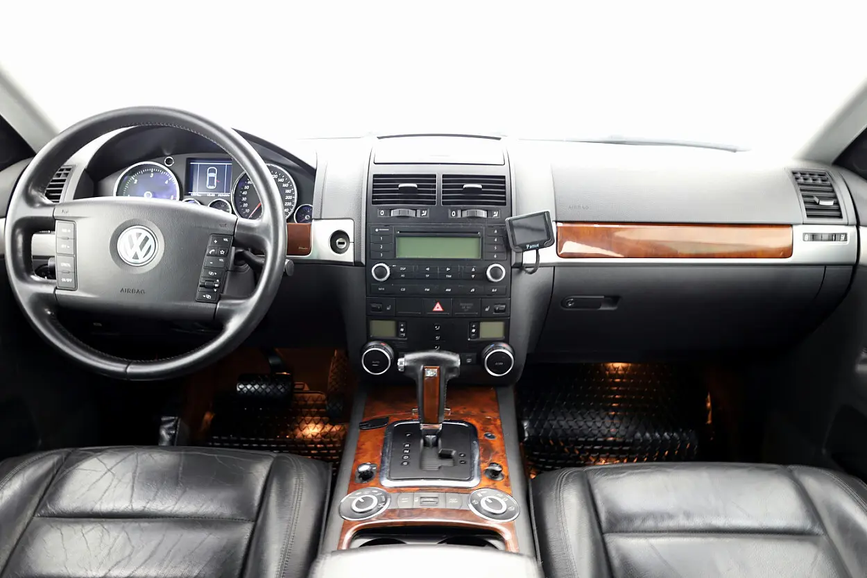 Volkswagen Touareg, 3.0, 165 kW, diesel, automatic, four-wheel drive