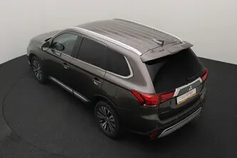 Mitsubishi Outlander, 2.0, 110 kW, petrol, automatic, four-wheel drive