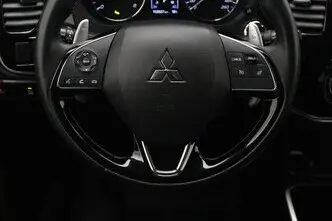 Mitsubishi Outlander, 2.0, 110 kW, petrol, automatic, four-wheel drive