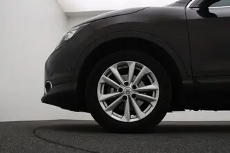 Nissan Qashqai, 1.5, 81 kW, diesel, manual, front-wheel drive