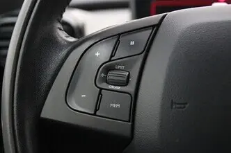Citroën C4 Cactus, 1.6, 73 kW, diesel, manual, front-wheel drive