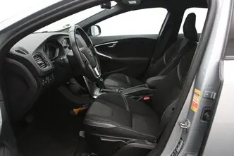 Volvo V40, 2.0, 110 kW, diisel, automaat, esivedu