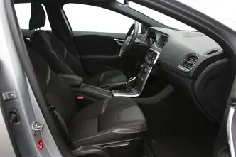 Volvo V40, 2.0, 110 kW, diisel, automaat, esivedu
